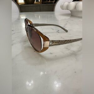 Guess Brown and Tan Sunglasses